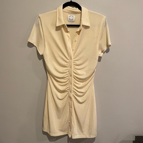 With Jéan dress - Picture 2 of 8